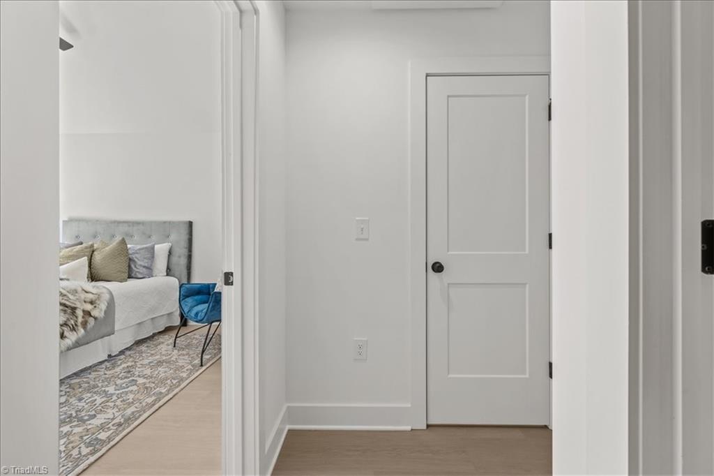 property viewer photo 23