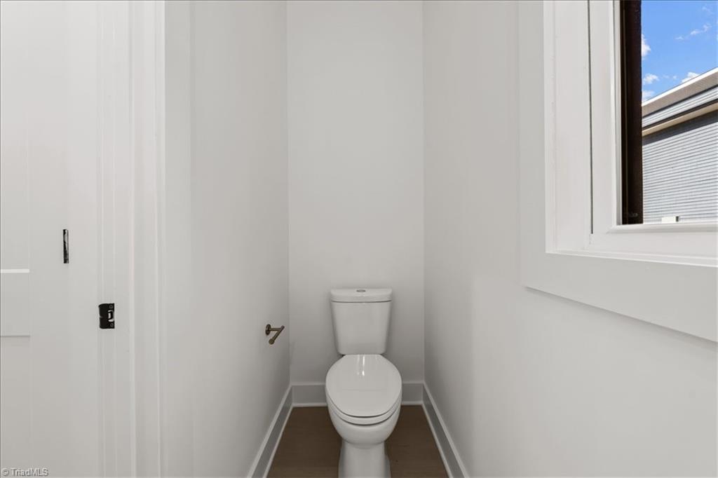 property viewer photo 25