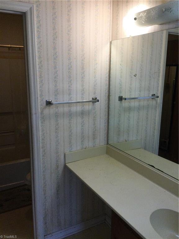 property viewer photo 6