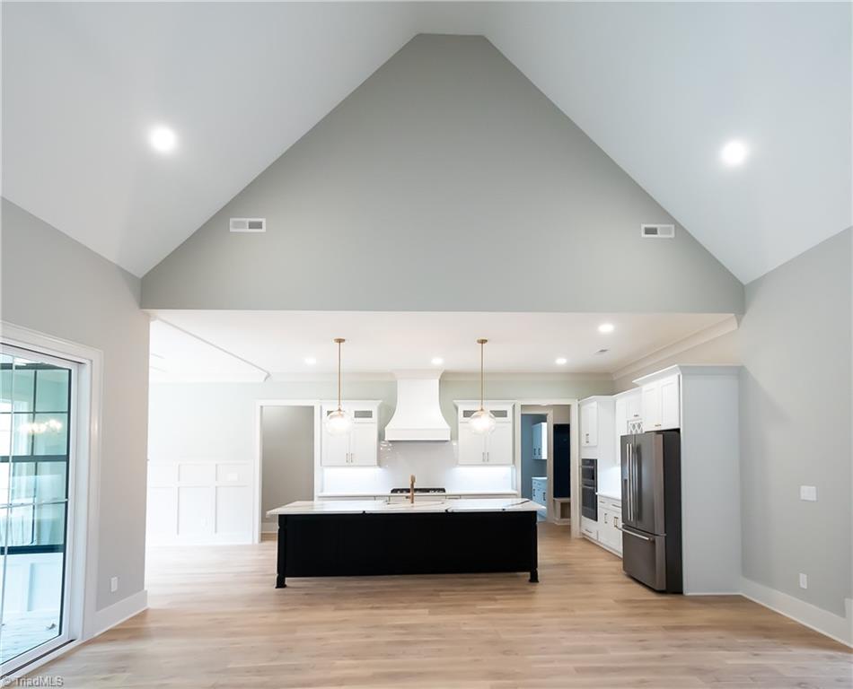 property viewer photo 14