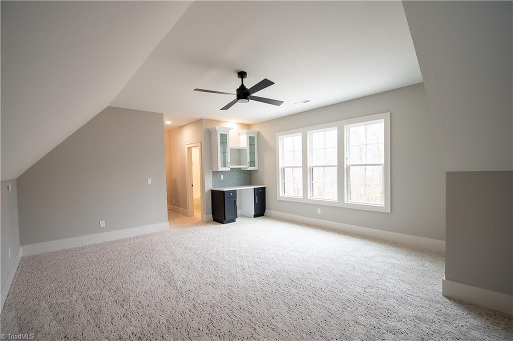 property viewer photo 43