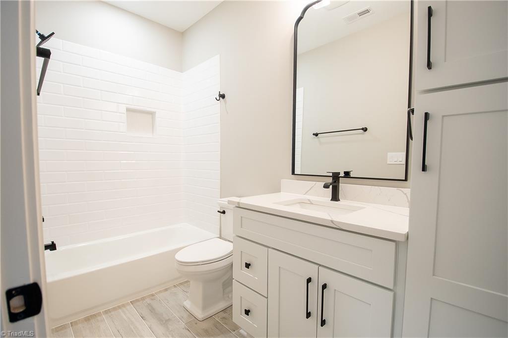 property viewer photo 46