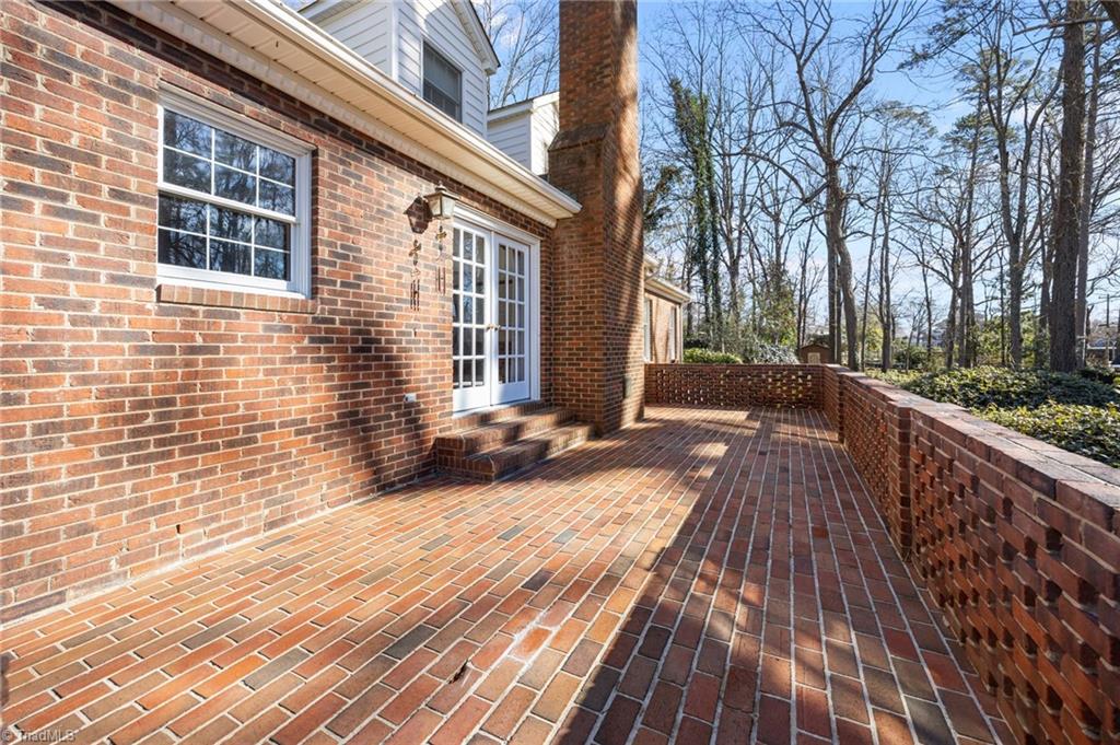 property viewer photo 4