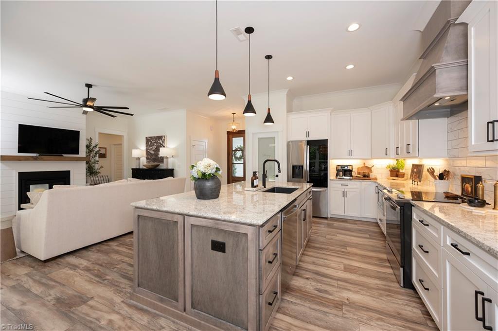 property viewer photo 12