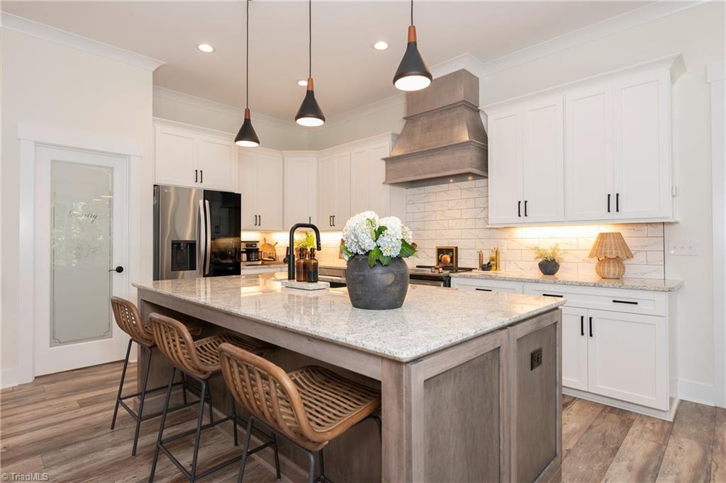 property viewer photo 13