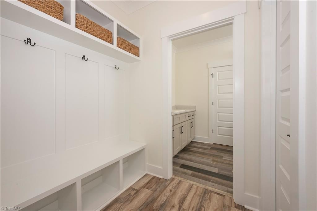 property viewer photo 21