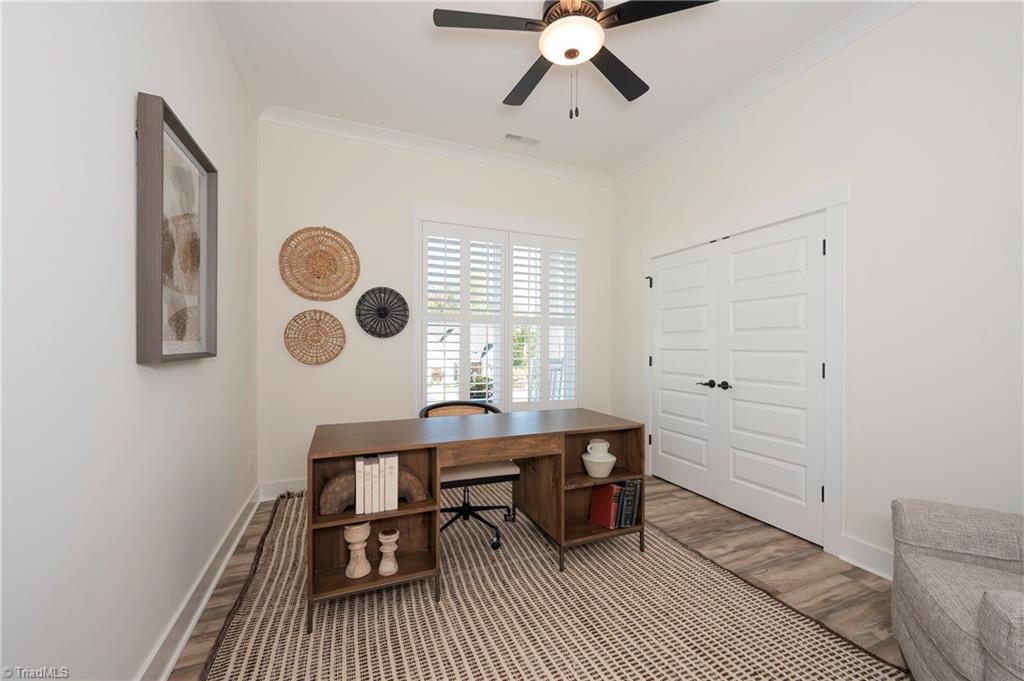 property viewer photo 23