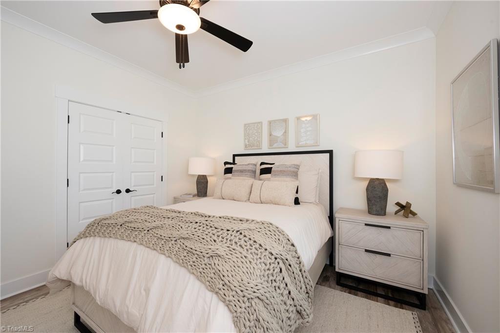 property viewer photo 25