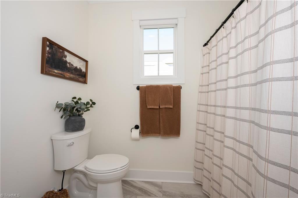 property viewer photo 27