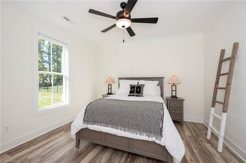 property viewer photo 28