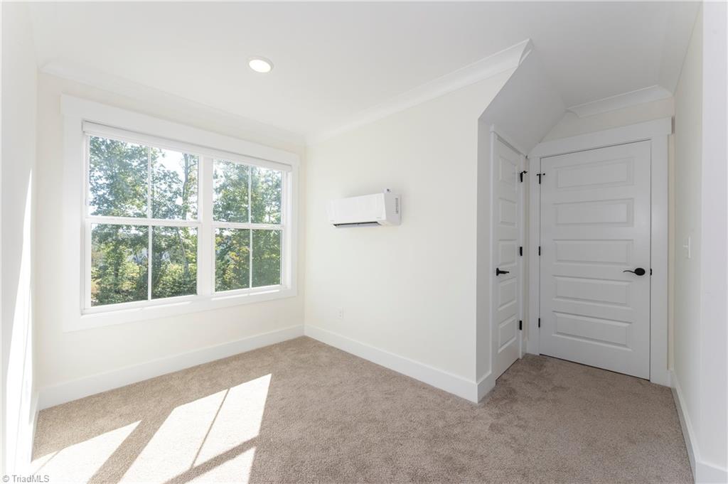 property viewer photo 32