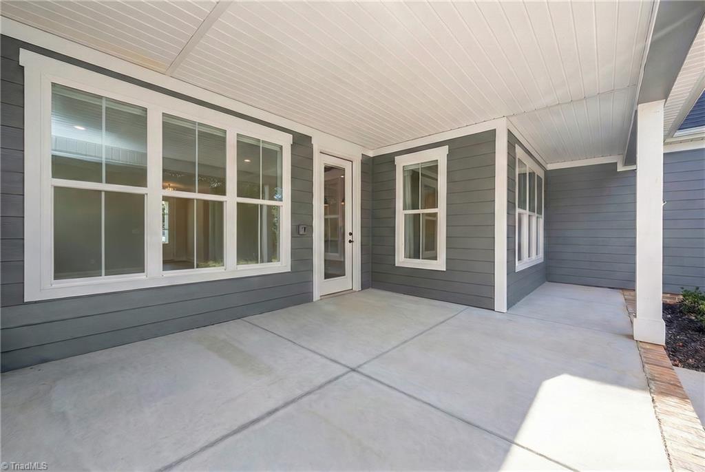 property viewer photo 36