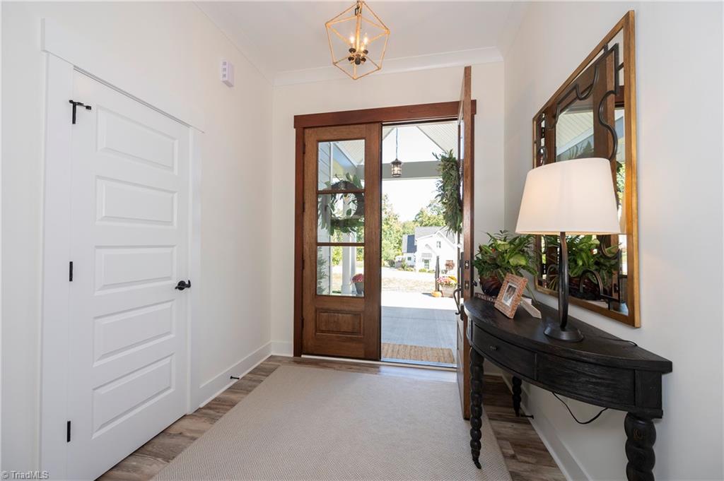 property viewer photo 7