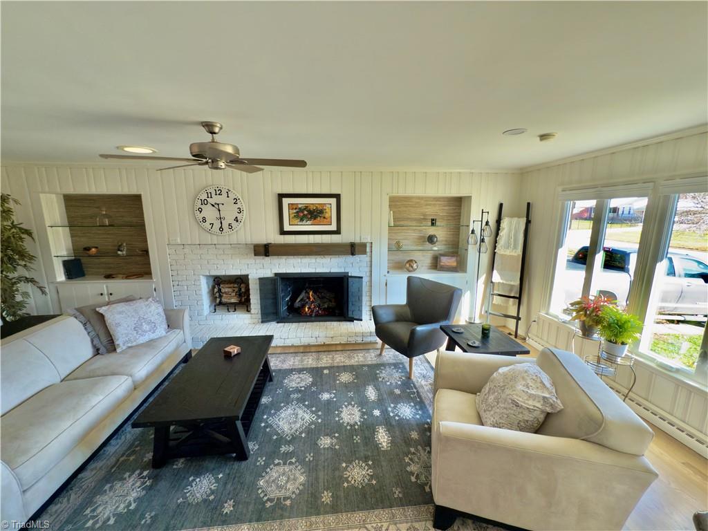 property viewer photo 2
