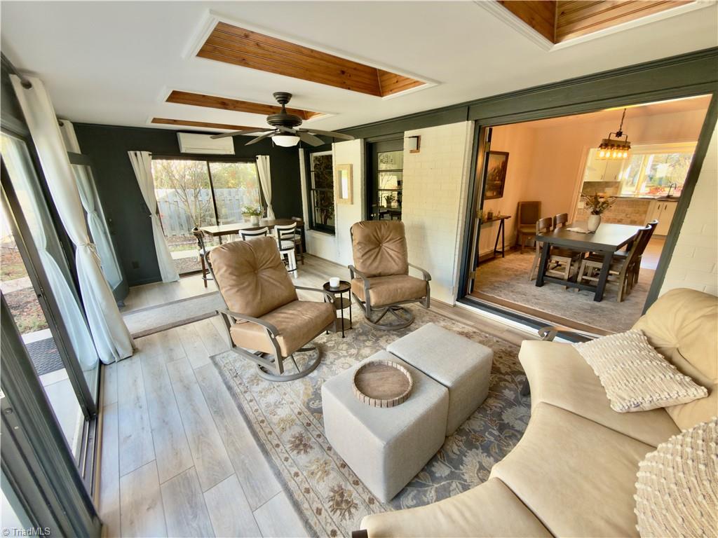 property viewer photo 24