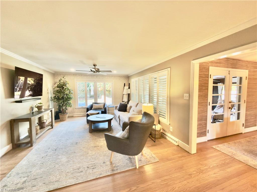 property viewer photo 5