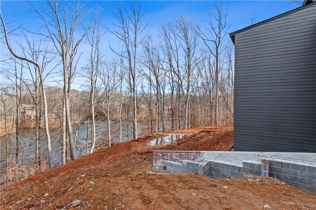 property viewer photo 3