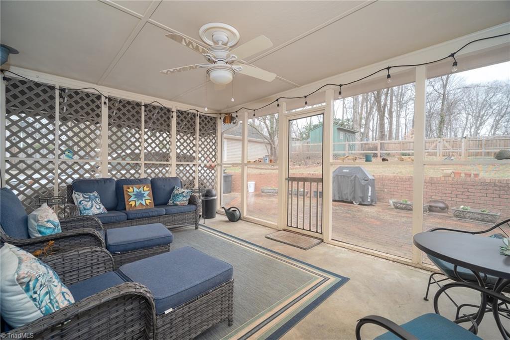 property viewer photo 30
