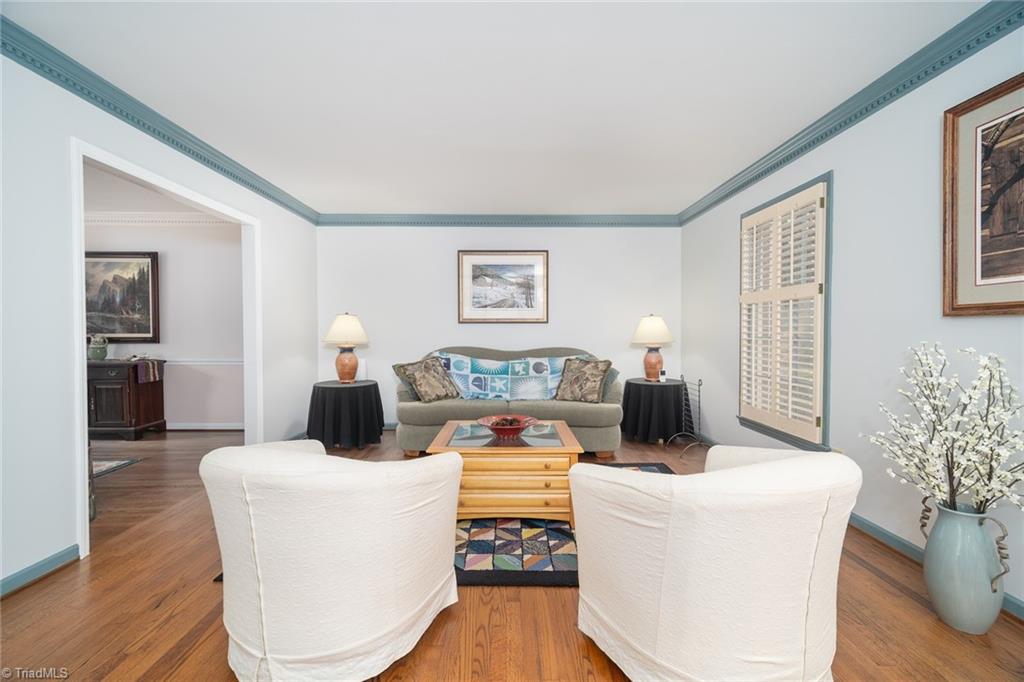 property viewer photo 9
