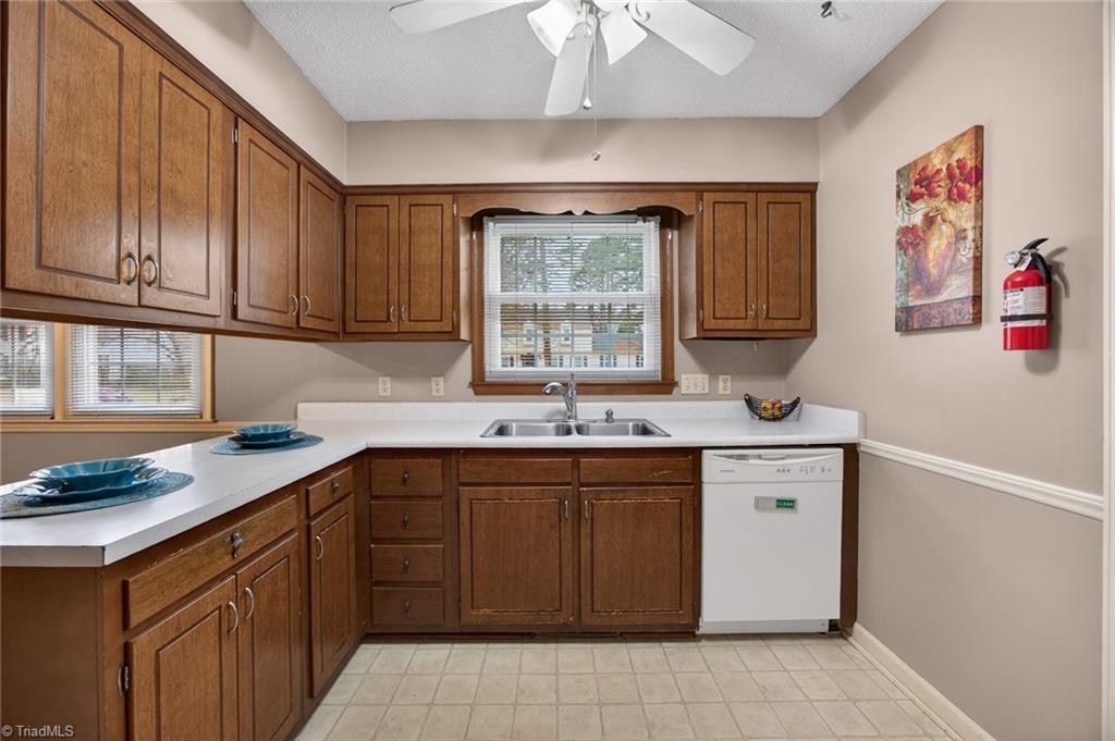 property viewer photo 13