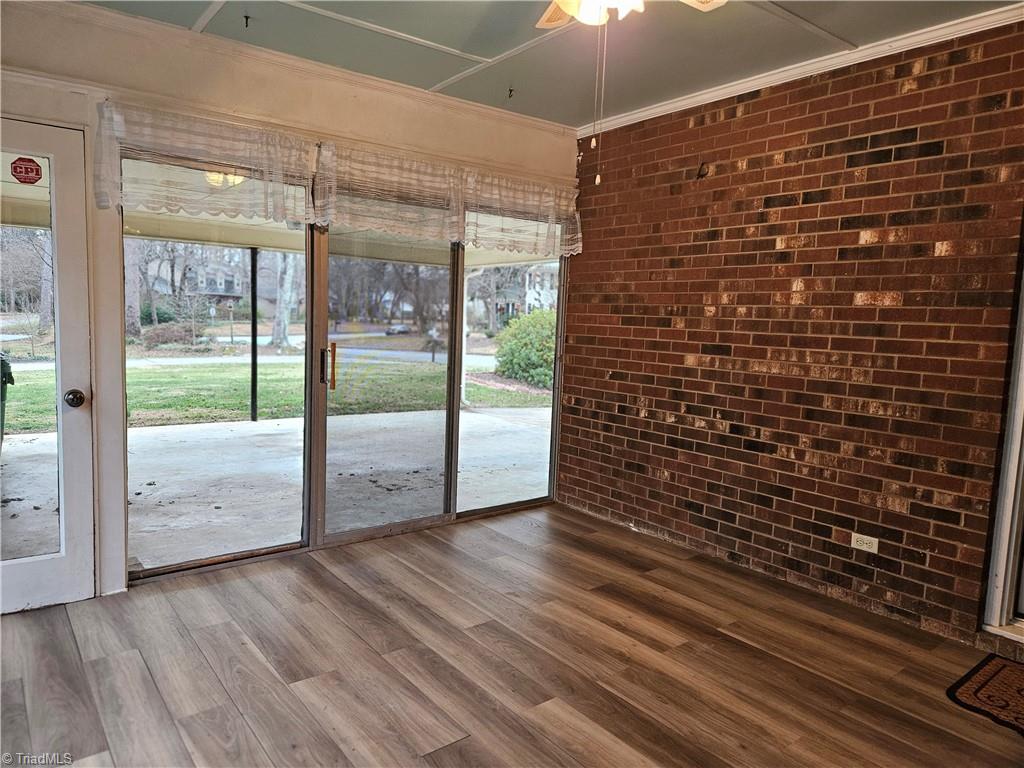 property viewer photo 17