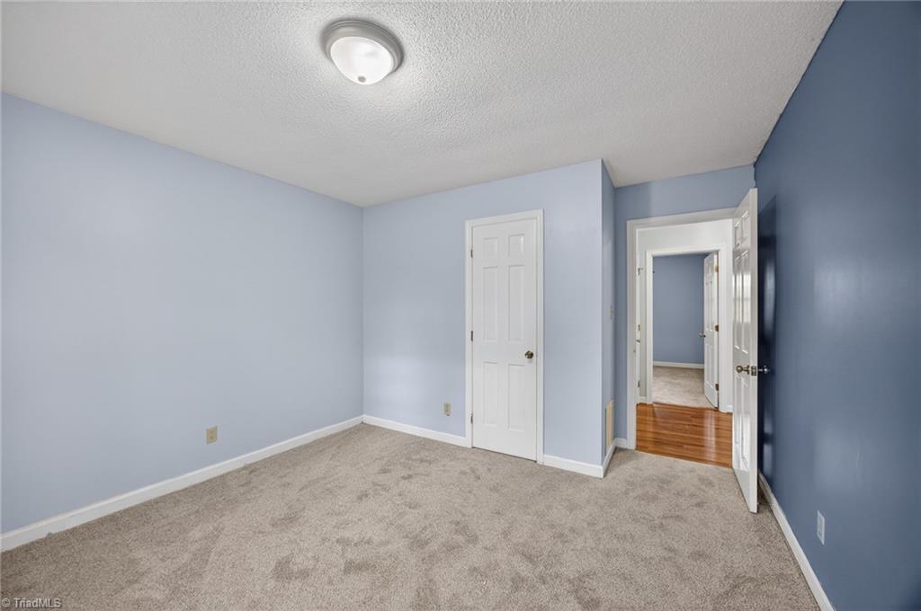 property viewer photo 20
