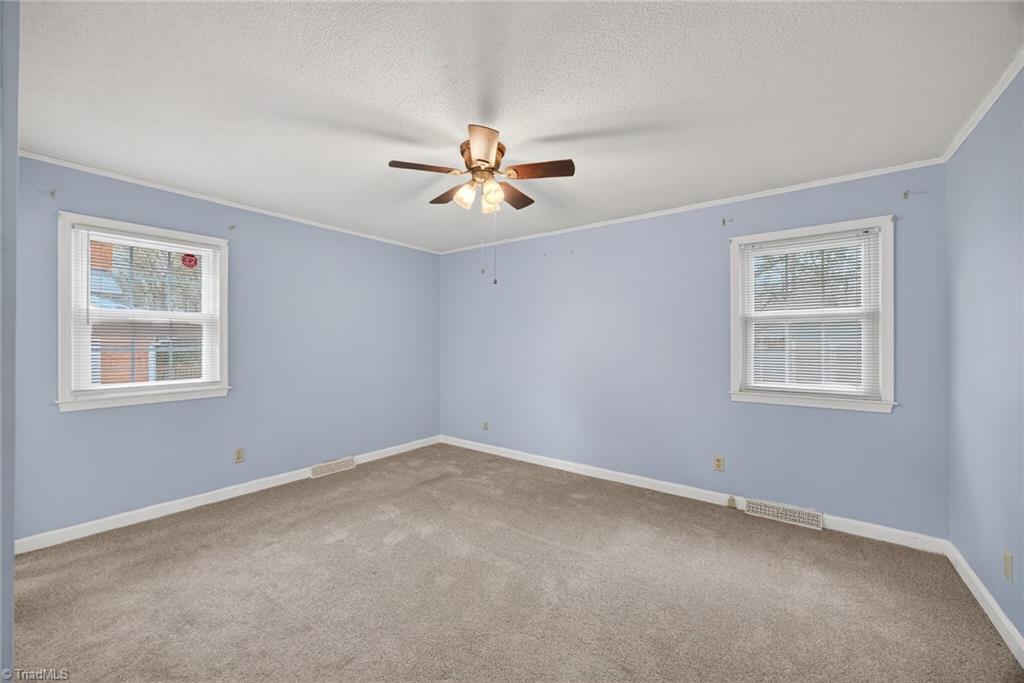 property viewer photo 23