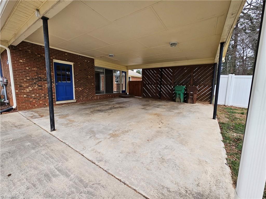 property viewer photo 30