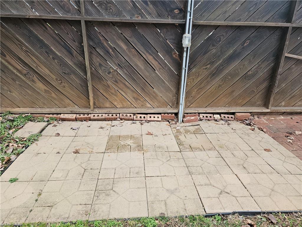 property viewer photo 40