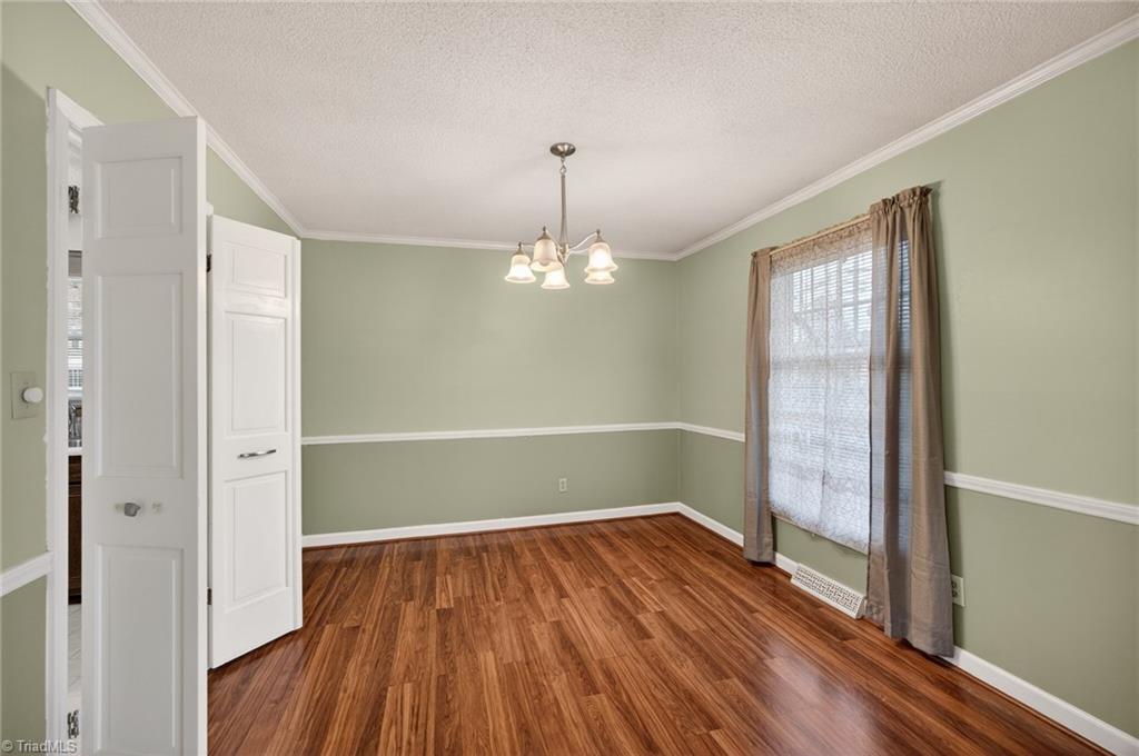 property viewer photo 6