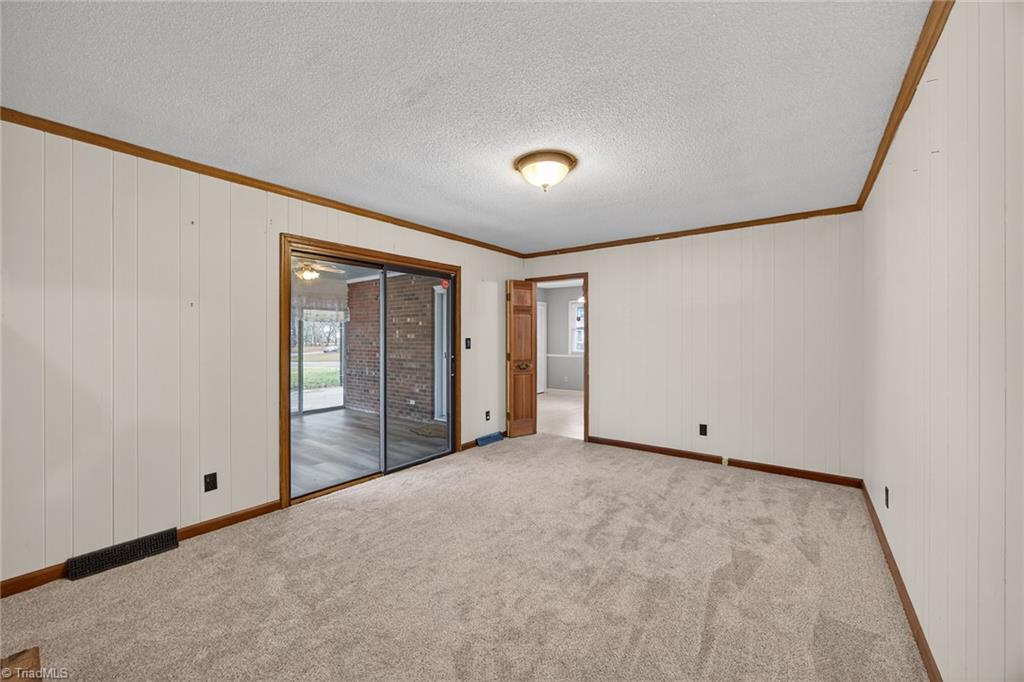 property viewer photo 8