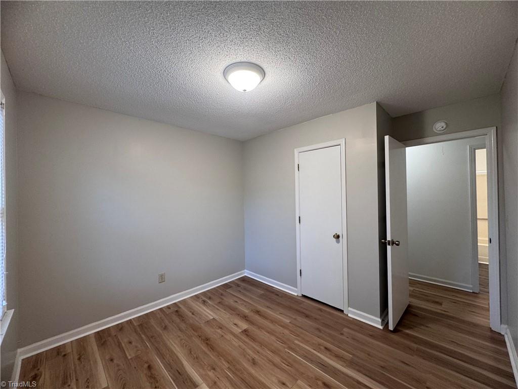 property viewer photo 18