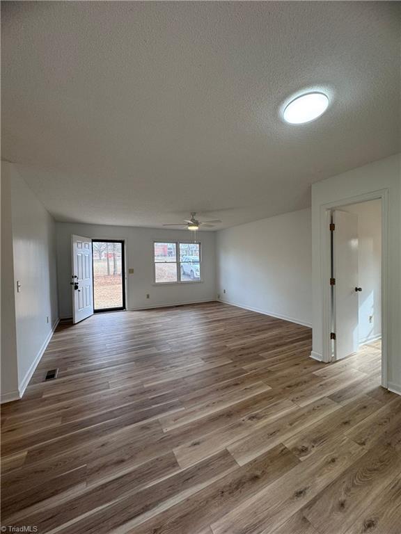 property viewer photo 9