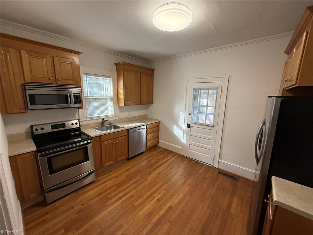 property viewer photo 1
