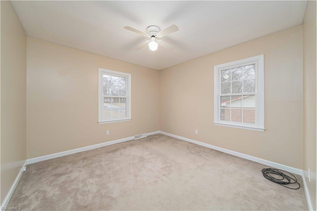 property viewer photo 12