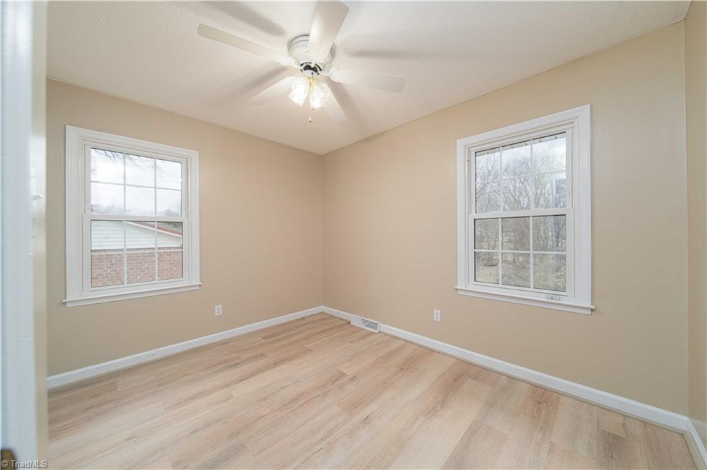 property viewer photo 14