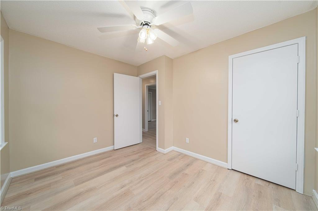 property viewer photo 15