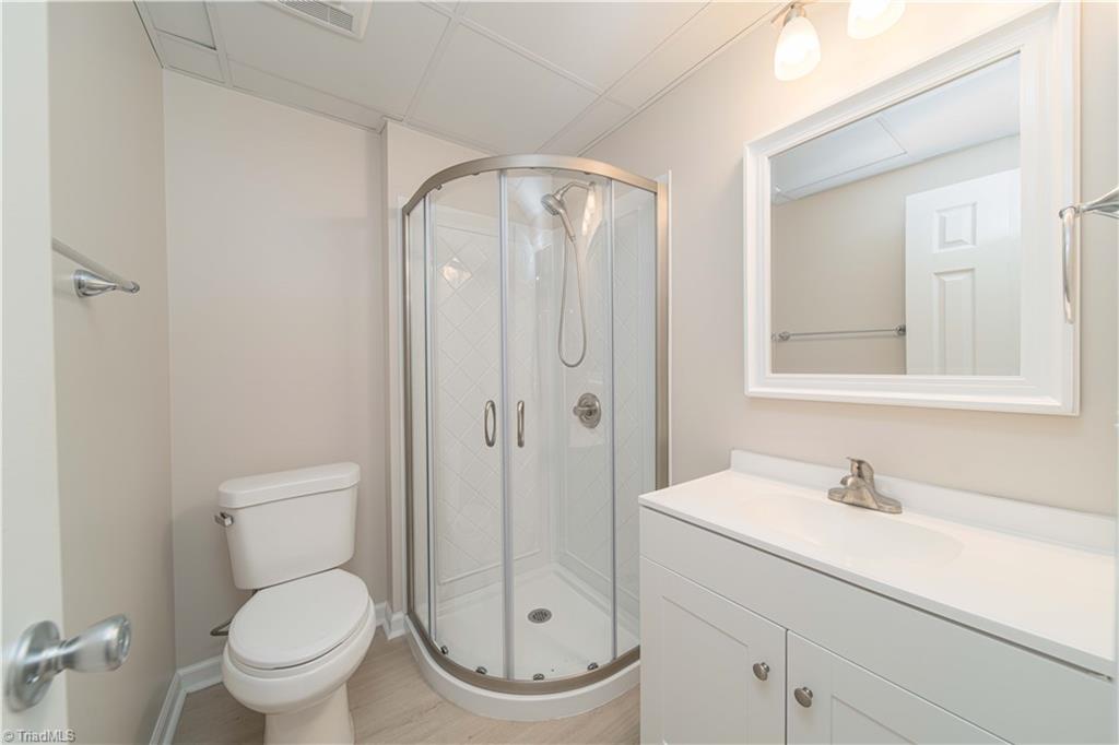 property viewer photo 26