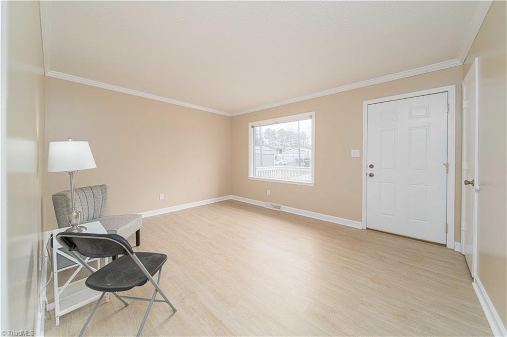 property viewer photo 27