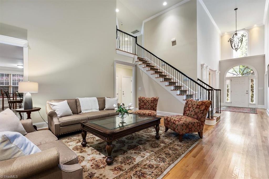 property viewer photo 10