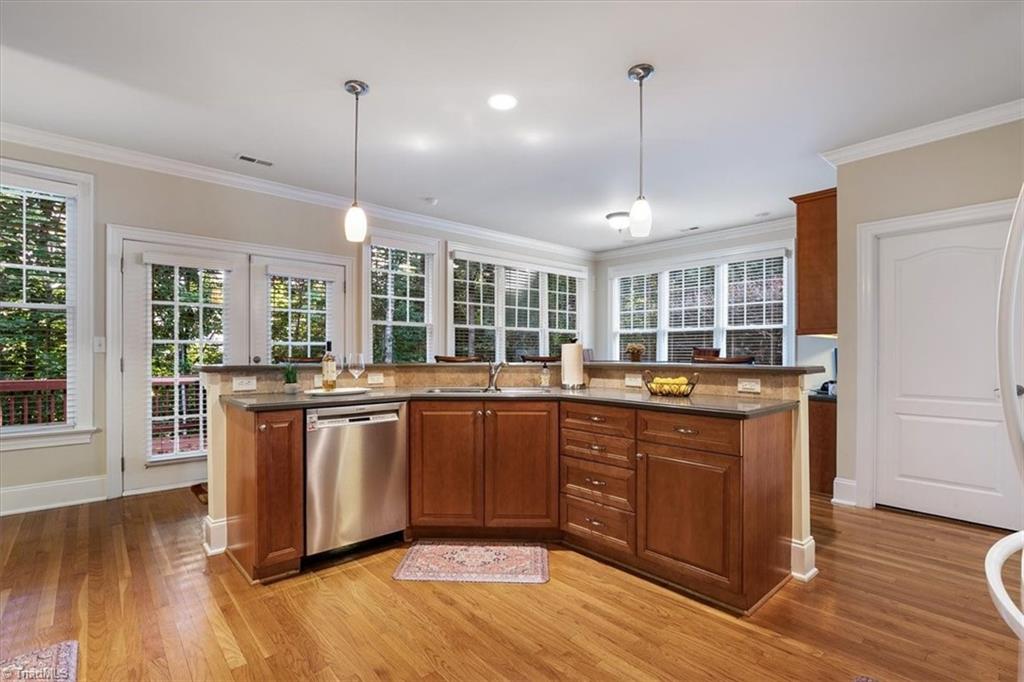 property viewer photo 14