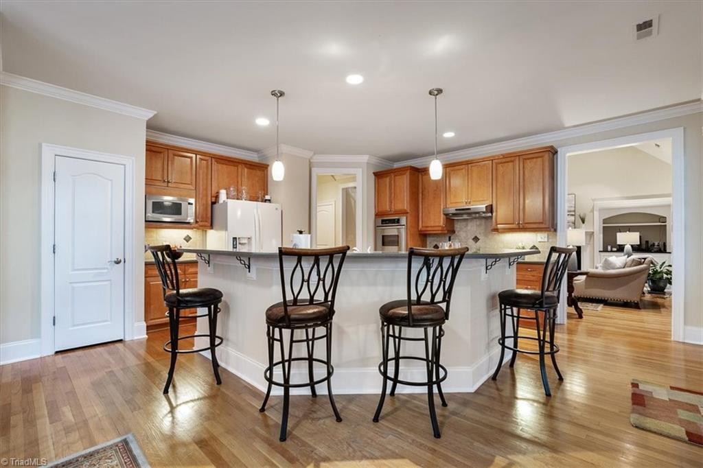 property viewer photo 16