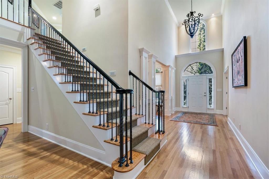 property viewer photo 2