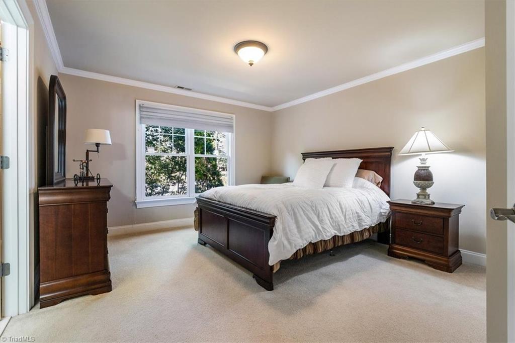 property viewer photo 24