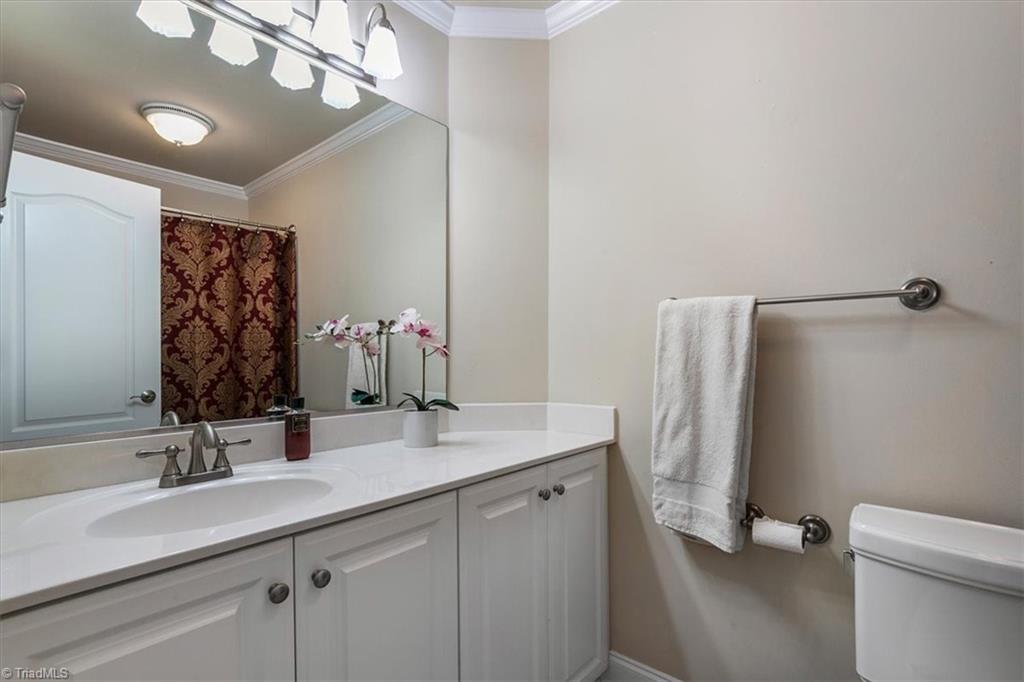 property viewer photo 25