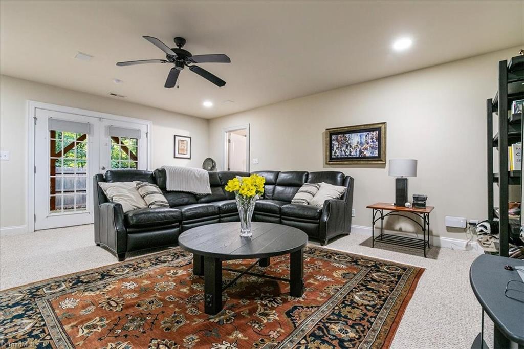 property viewer photo 30
