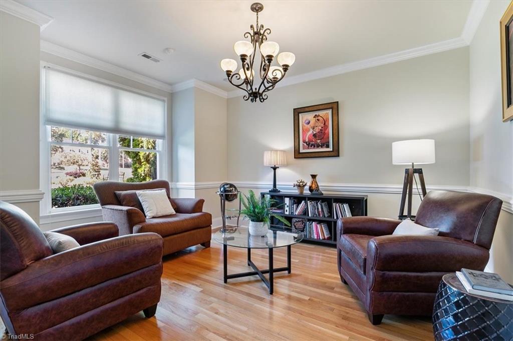 property viewer photo 4
