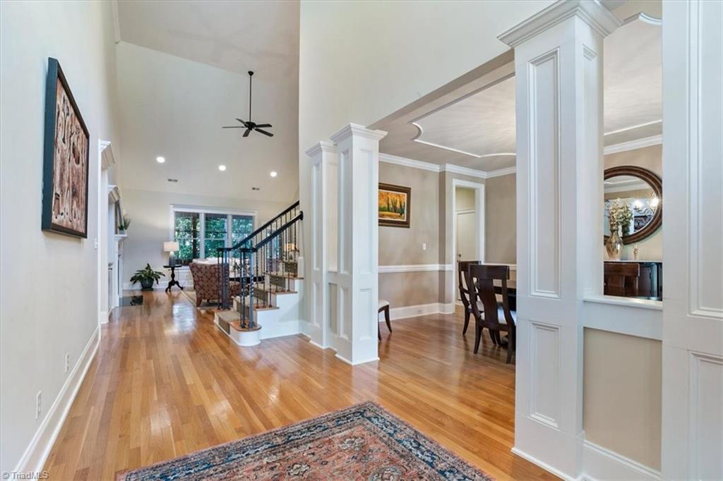 property viewer photo 5