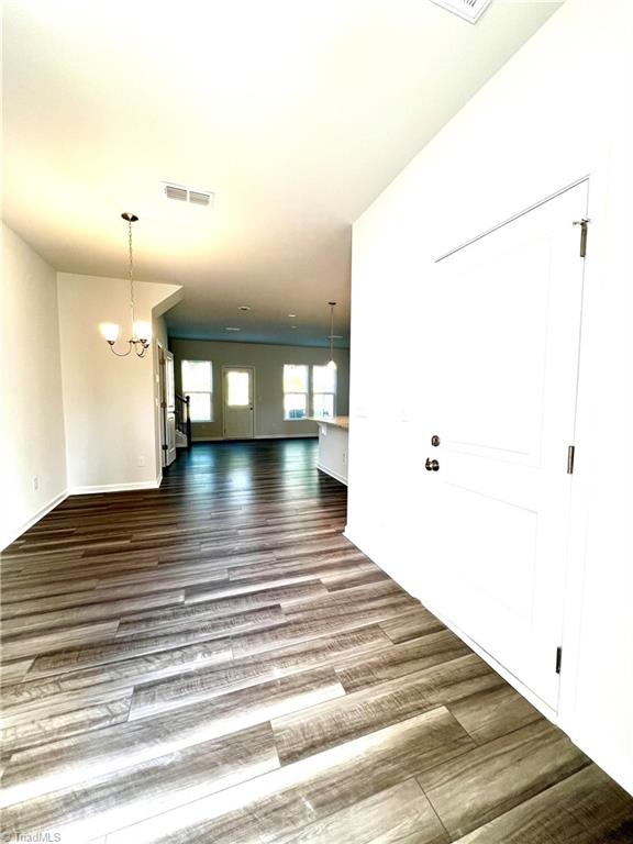 property viewer photo 4