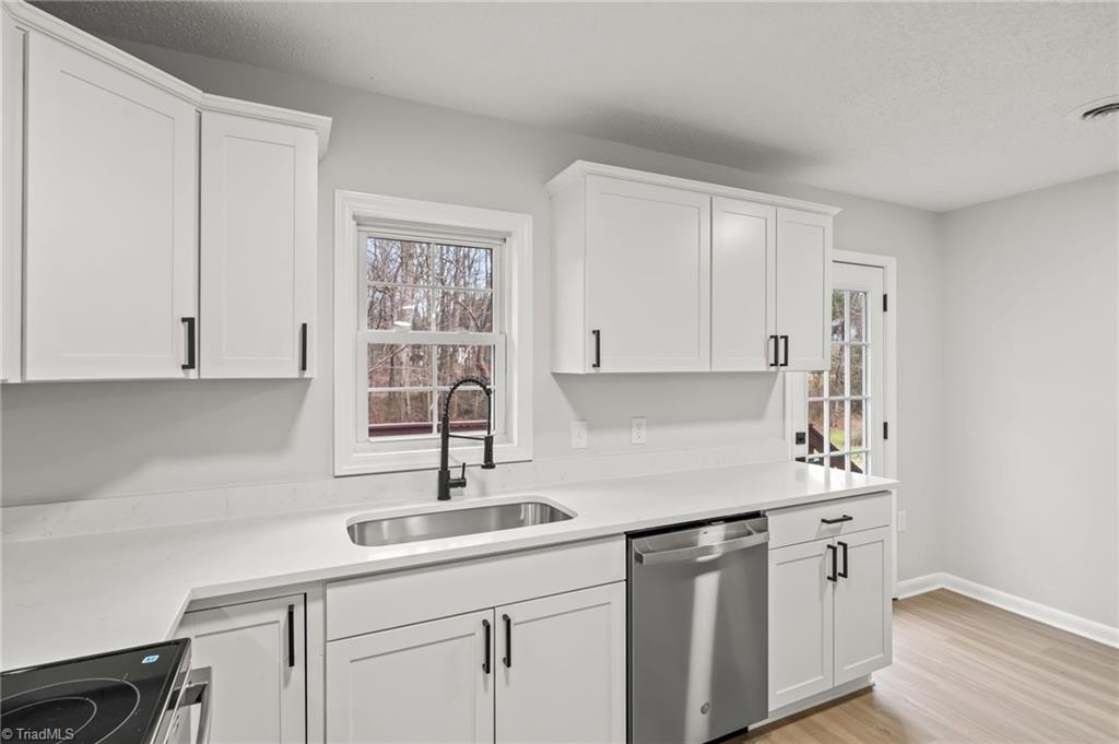 property viewer photo 10